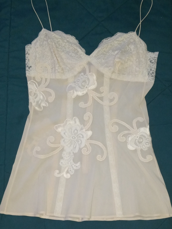Dolce & Gabbana Tops - Dolce&Gabbana Vintage Y2K Ivory Colored Silk/Lace Camisole  W/Floral Apliques
